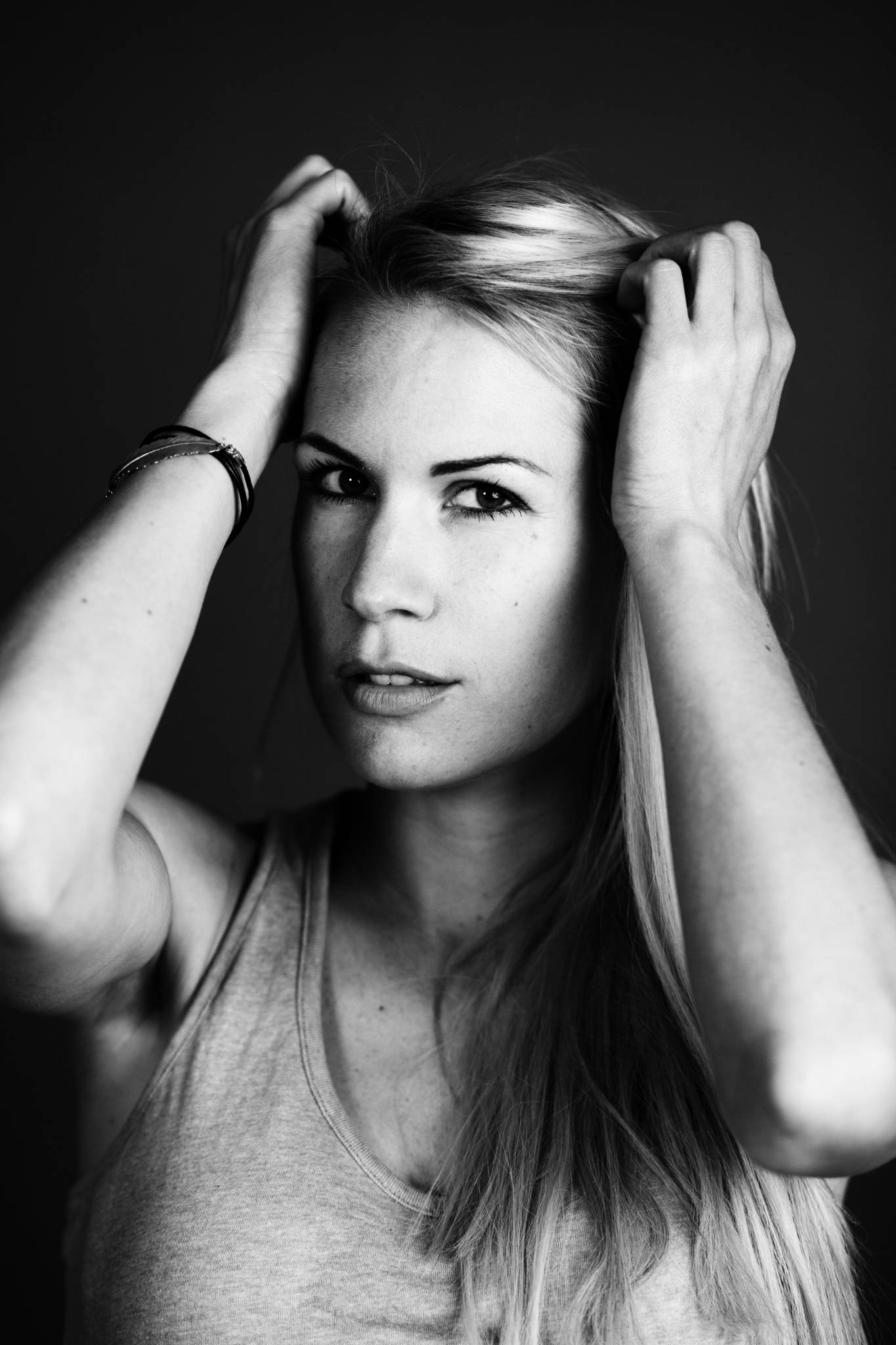 Christina Noecker, posing